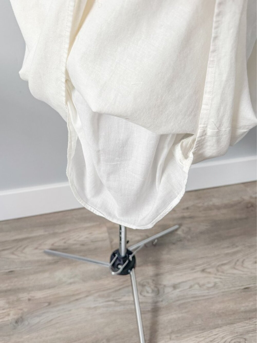 H&M Linen Ruffle Dress - Picture 13 of 14
